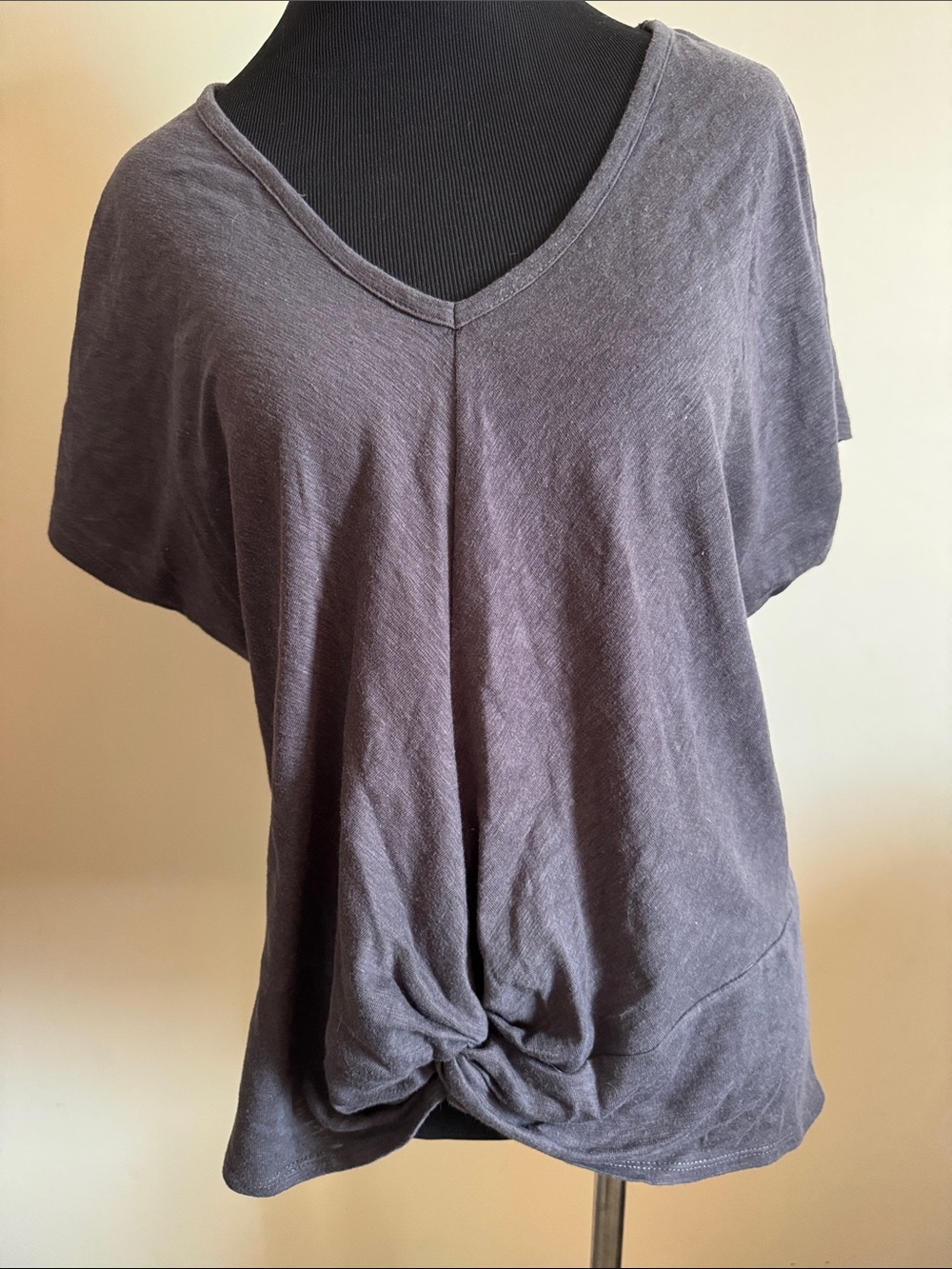 Universal Thread V-neck Tee